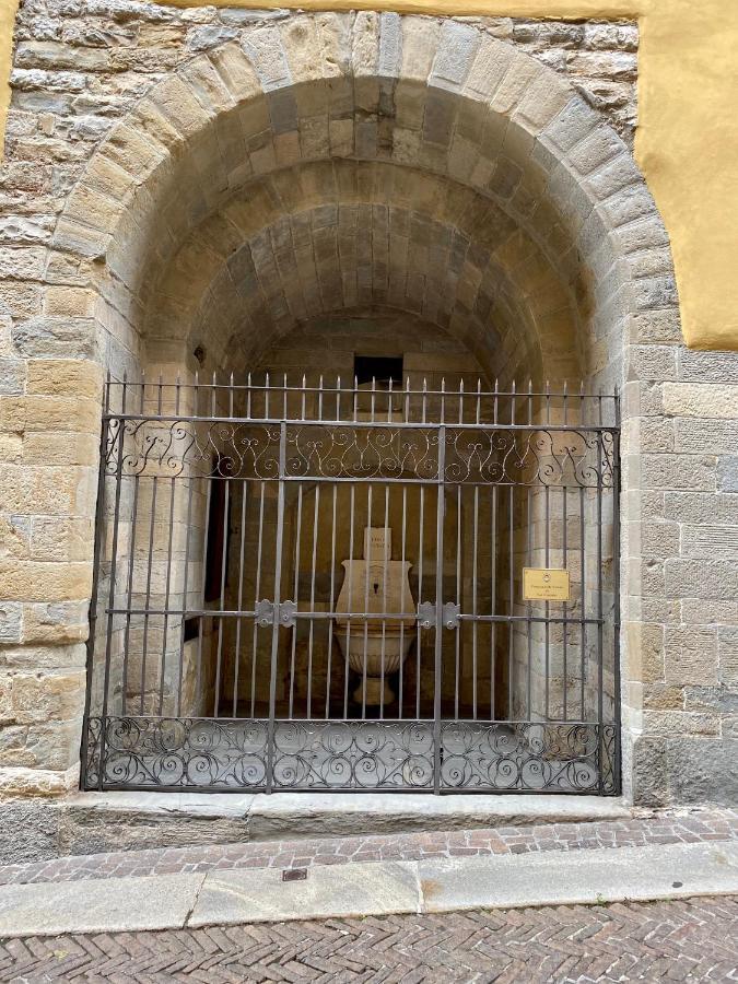 Fontana Di San Giacomo Bergamo